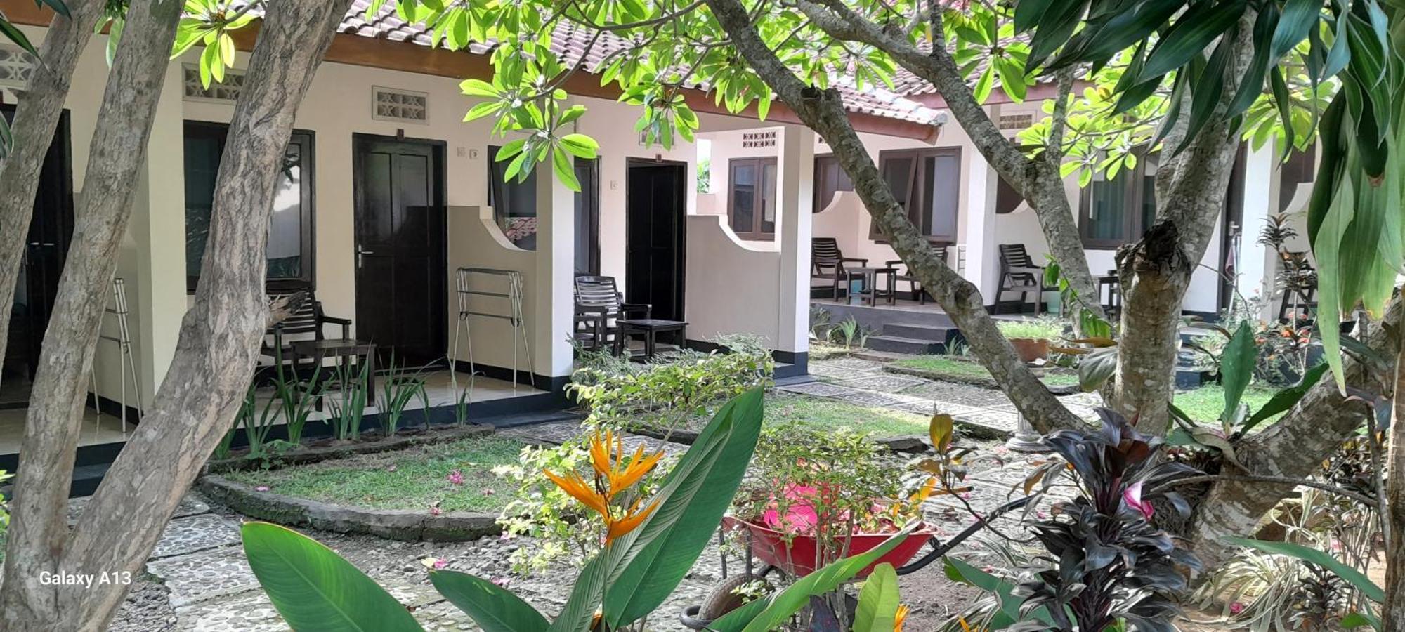 Indah Homestay And Cooking Classes Senggigi Exterior foto